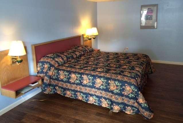 Фото Knights Inn Center Valley