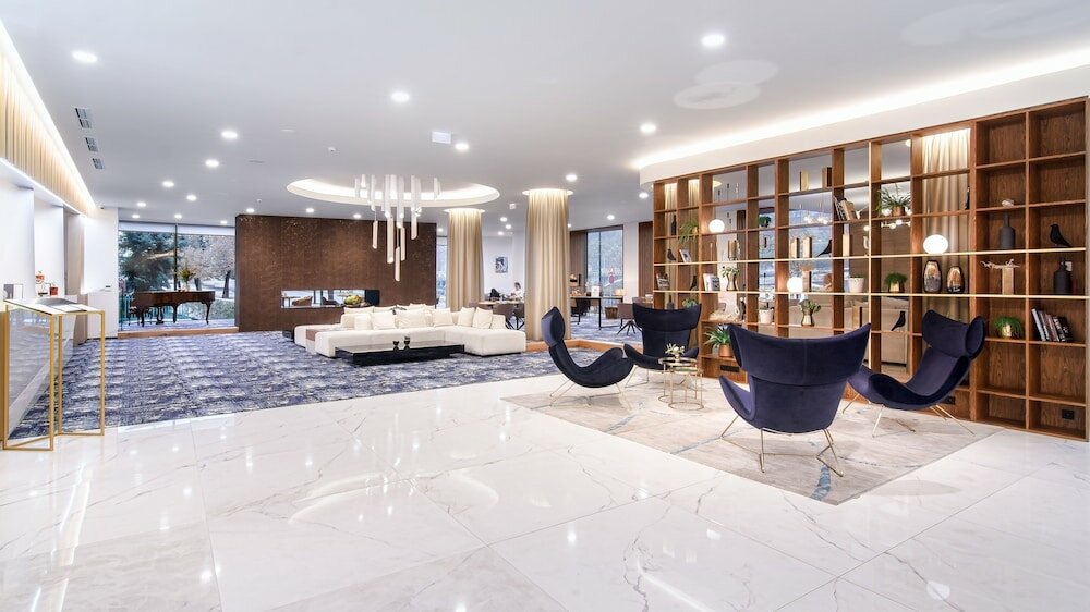 Фото The President