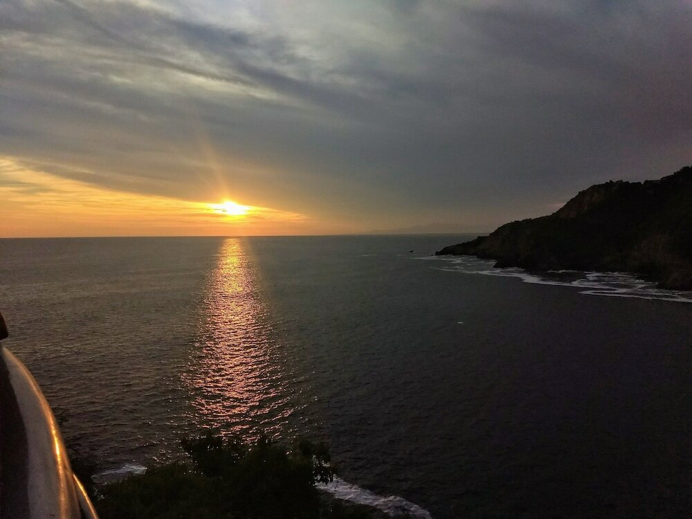 Фото Capital O Hotel El Mejicano