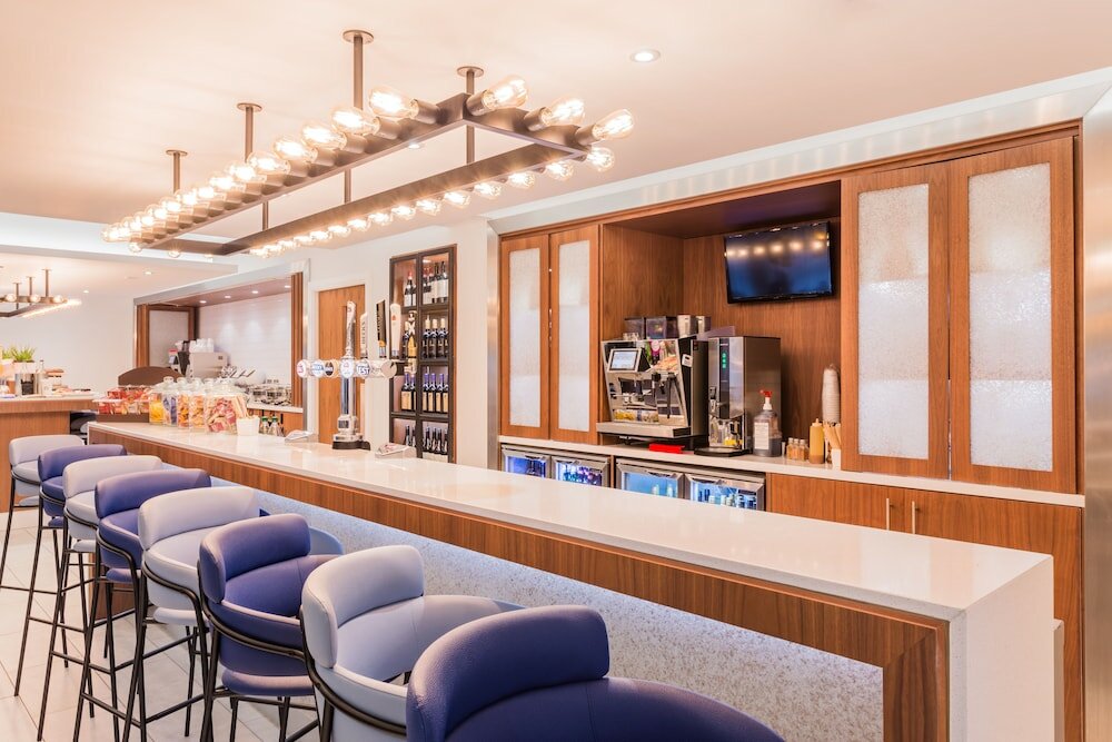 Фото Courtyard by Marriott Glasgow Airport