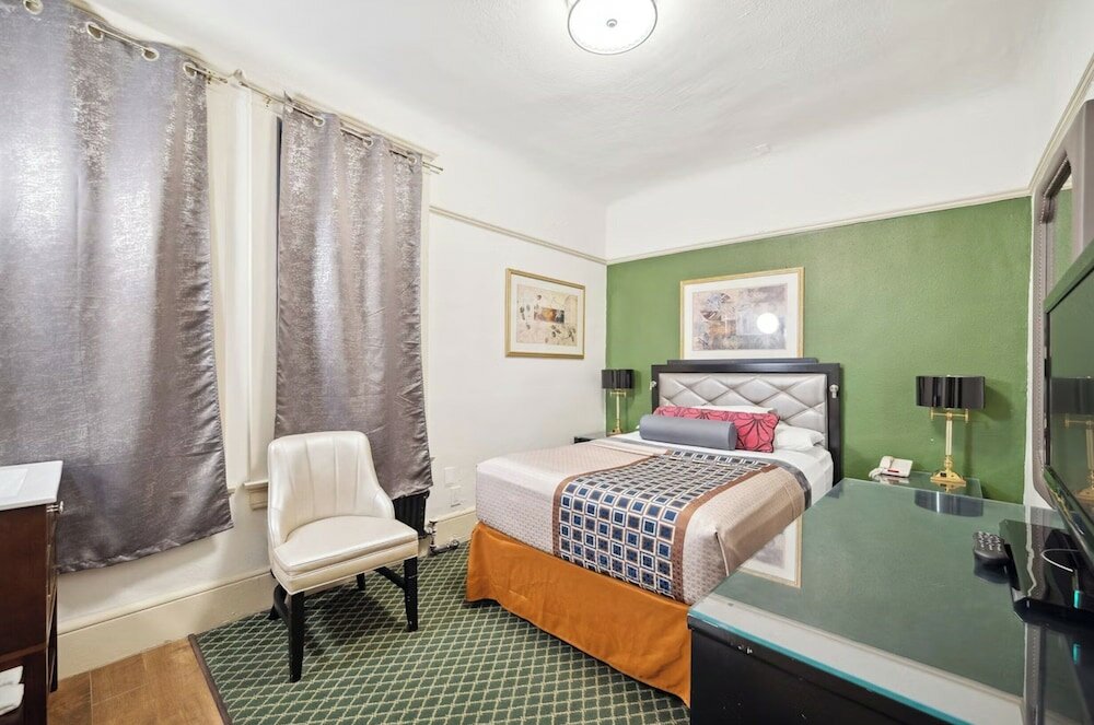 Фото Union Square Plaza Hotel