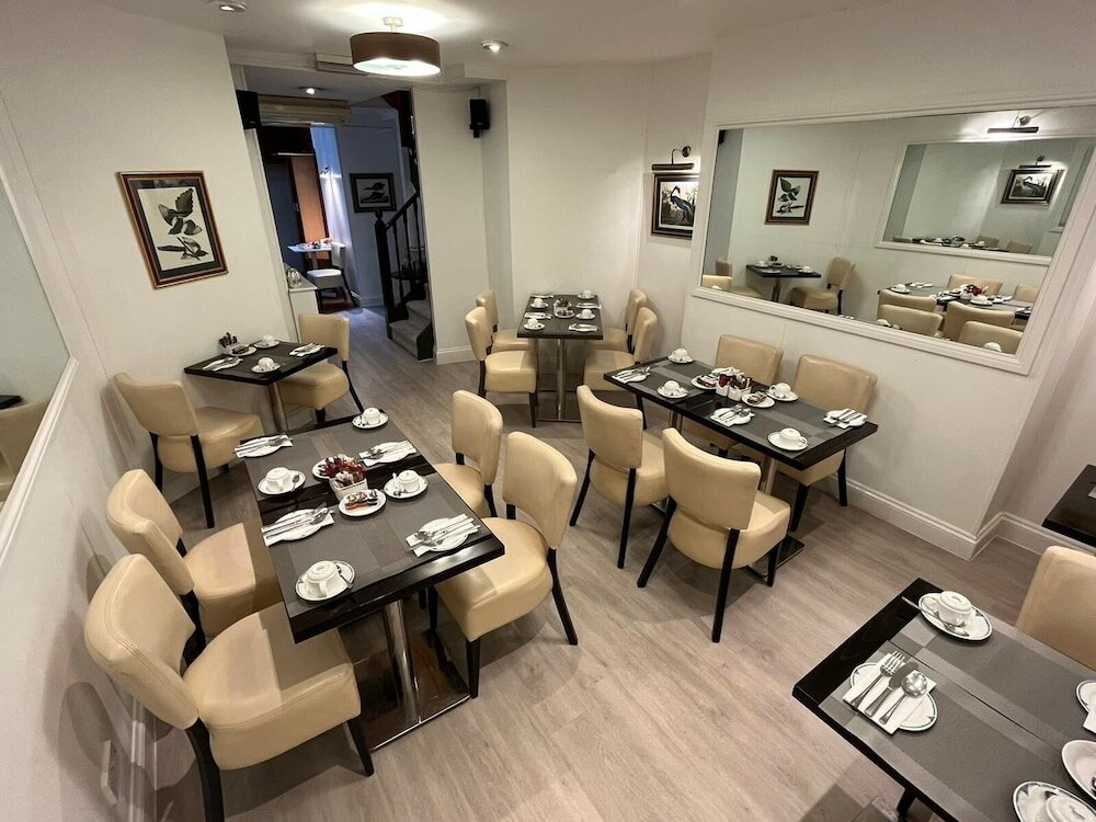 Фото Hotel La Place