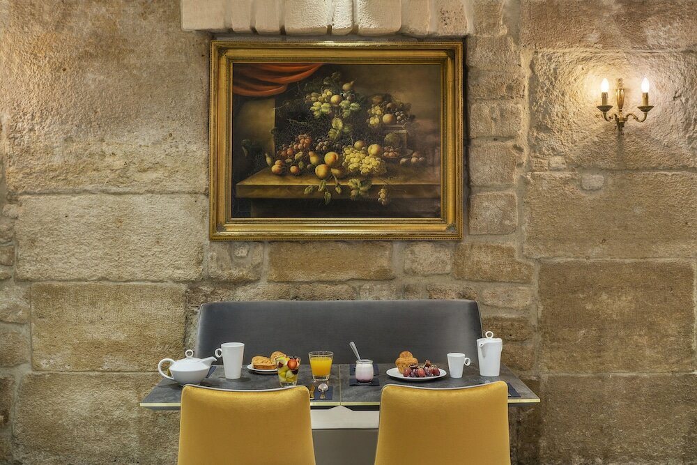 Фото Hotel Ducs de Bourgogne