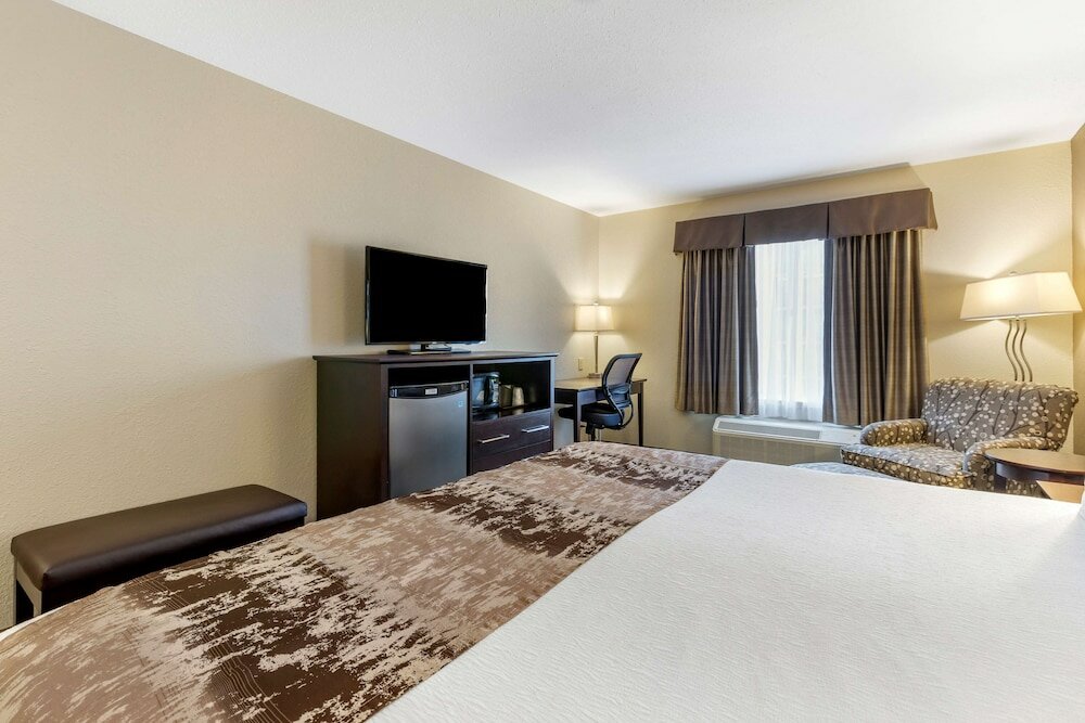Фото Best Western Plus Pembina Inn & Suites