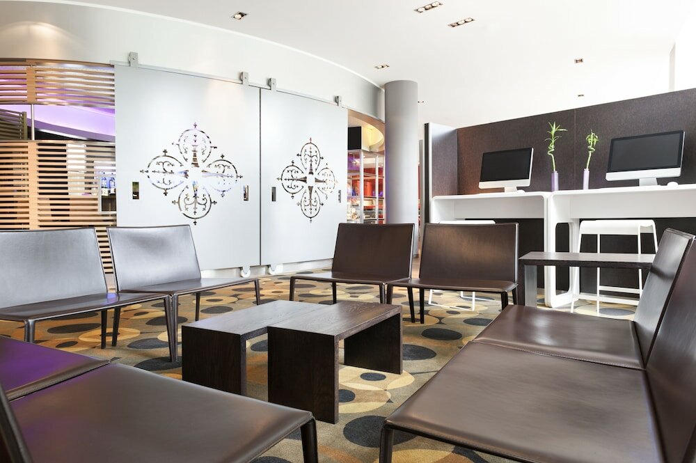 Фото Novotel Leuven Centrum