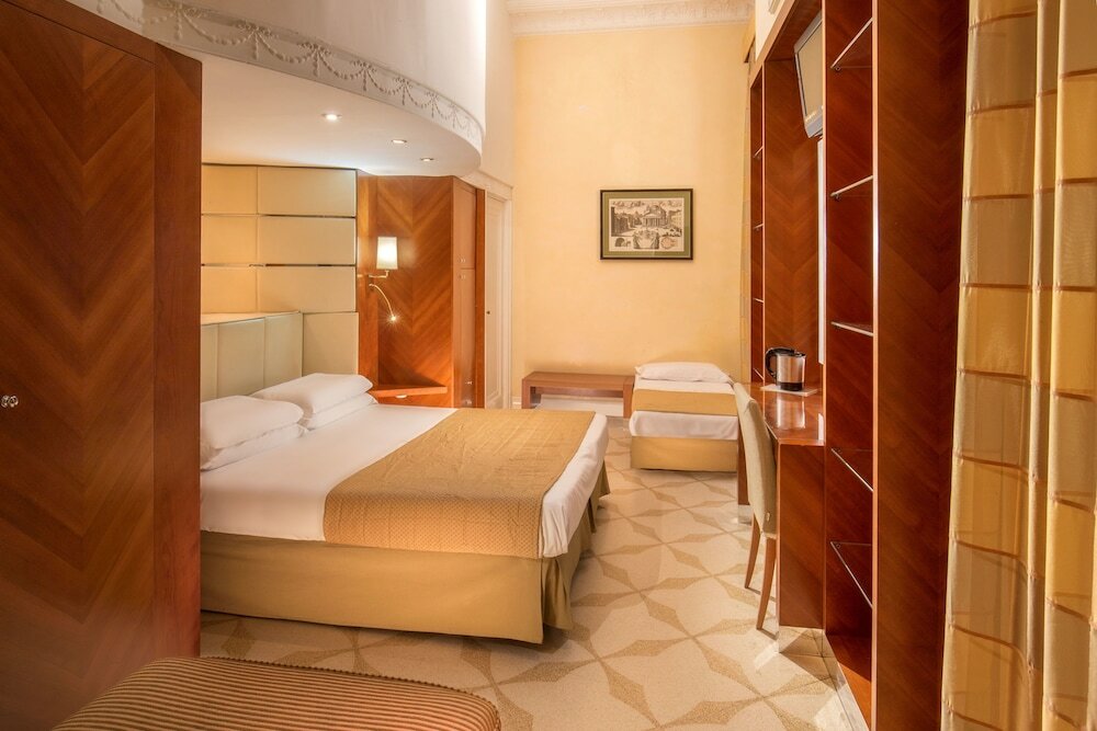 Фото Suite Opera Rooms