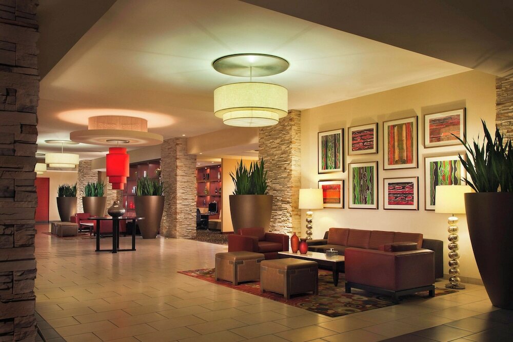 Фото Courtyard by Marriott Los Angeles - Sherman Oaks