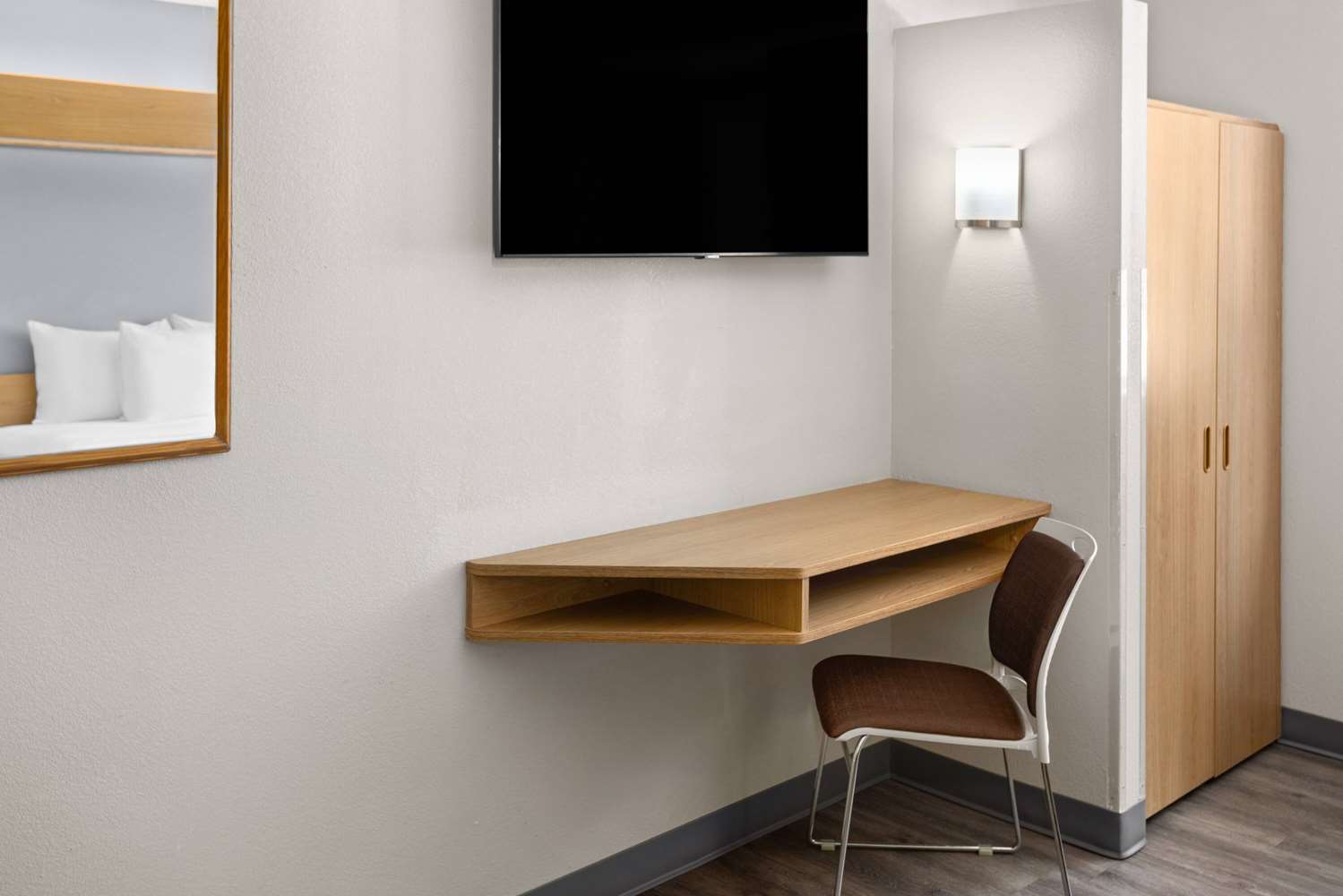 Фото Microtel Inn by Wyndham Raleigh Durham Airport