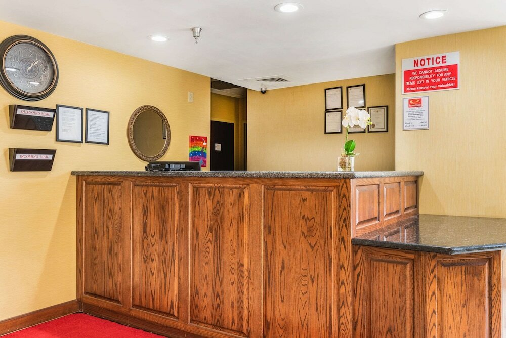 Фото Econo Lodge Inn & Suites Pritchard Road North Little Rock