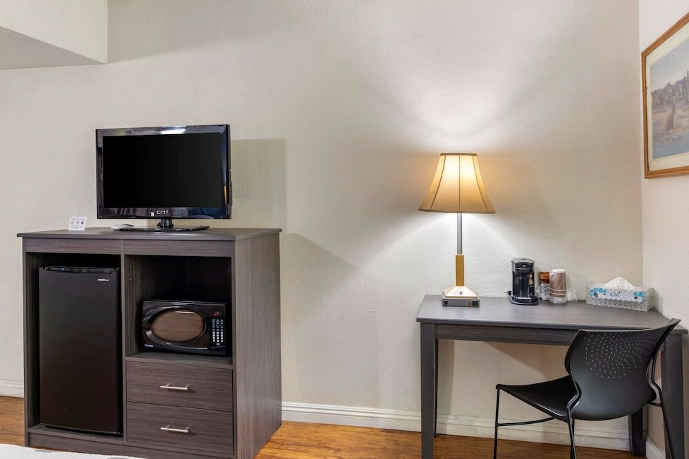 Фото Econo Lodge On Historic Route 66