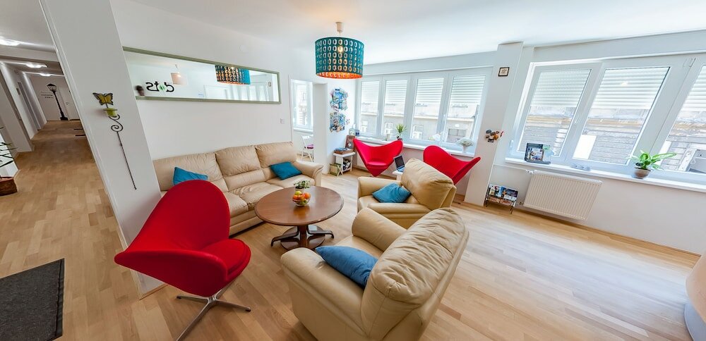 Фото The Dots Hostel