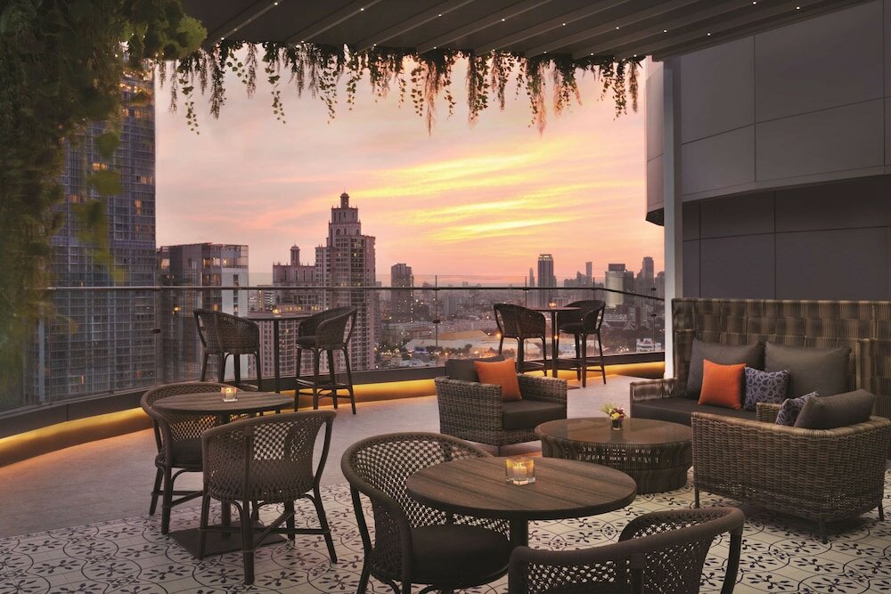 Фото Hyatt Place Bangkok Sukhumvit 24