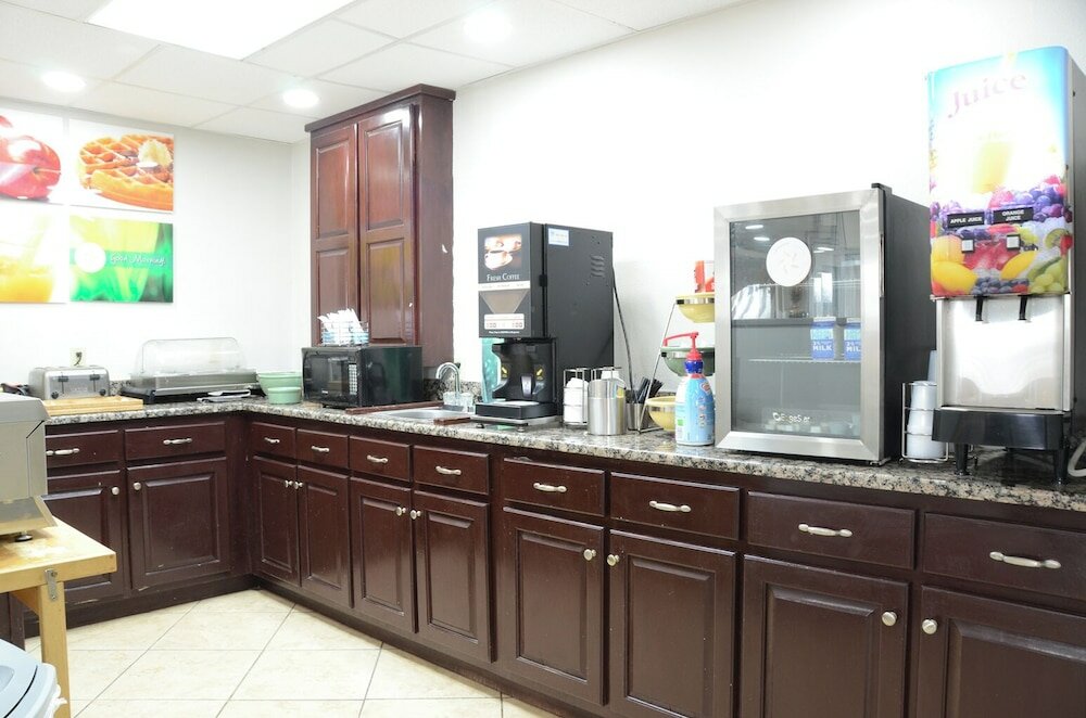 Фото Quality Inn & Suites Covington