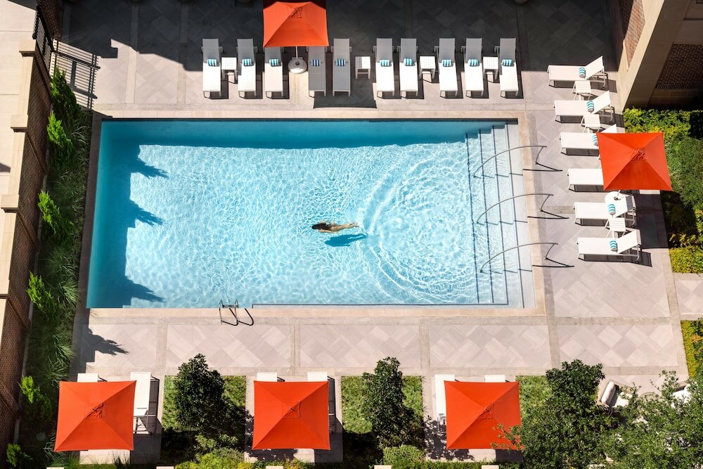 Фото Warwick Melrose Dallas