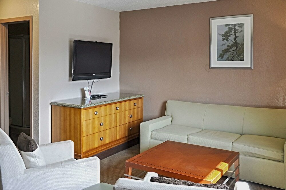 Фото Rodeway Inn Fargo
