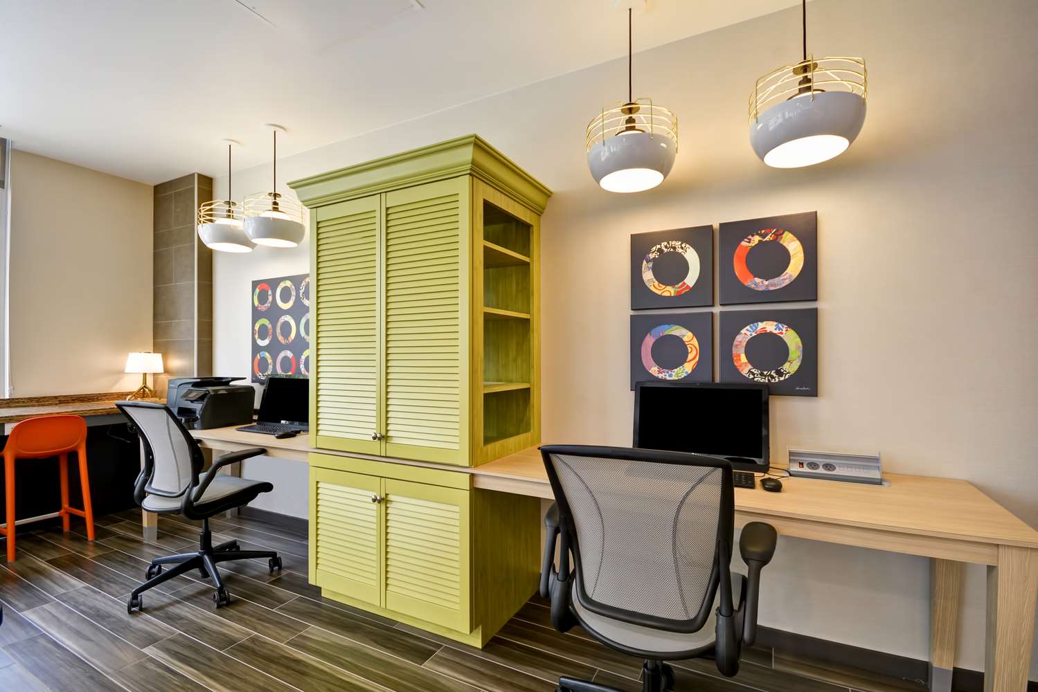 Фото Home2 Suites by Hilton Dallas Downtown at Baylor Scott & White