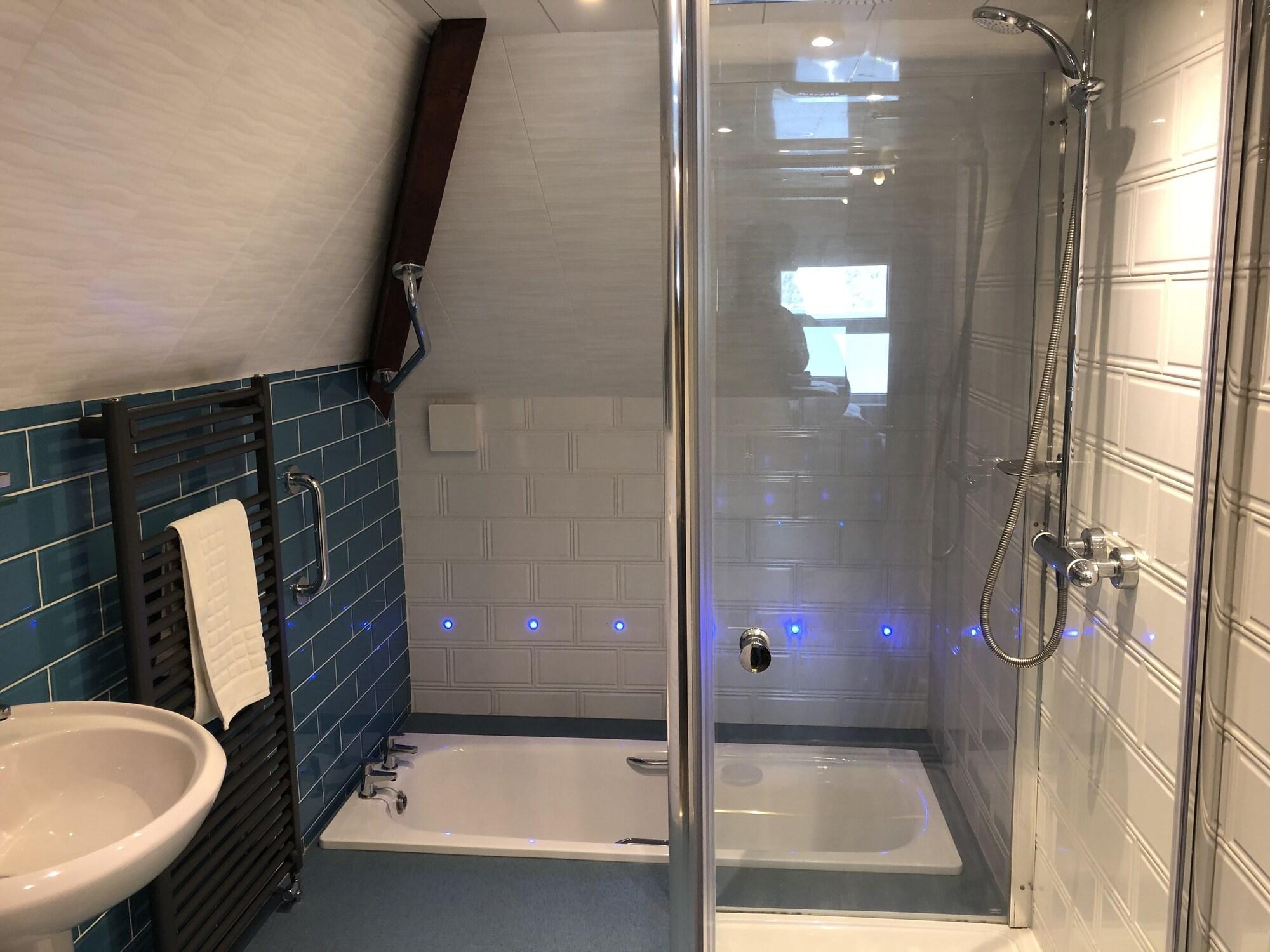 Фото Eryl Mor Hotel