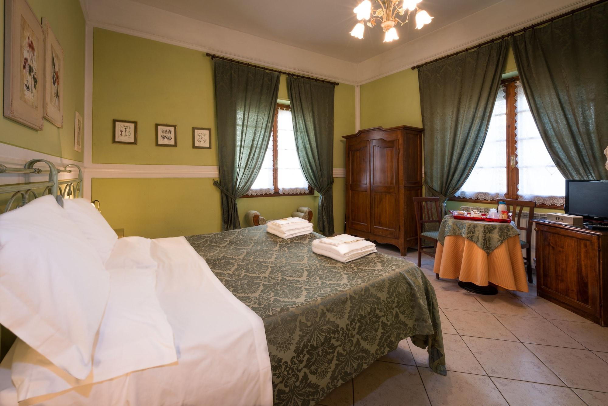 Фото Old Florence Inn