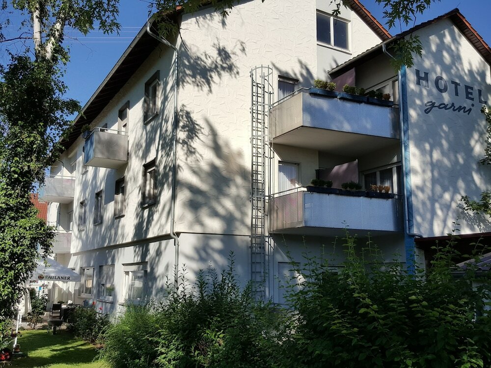 Фото Hotel Garni Metzingen