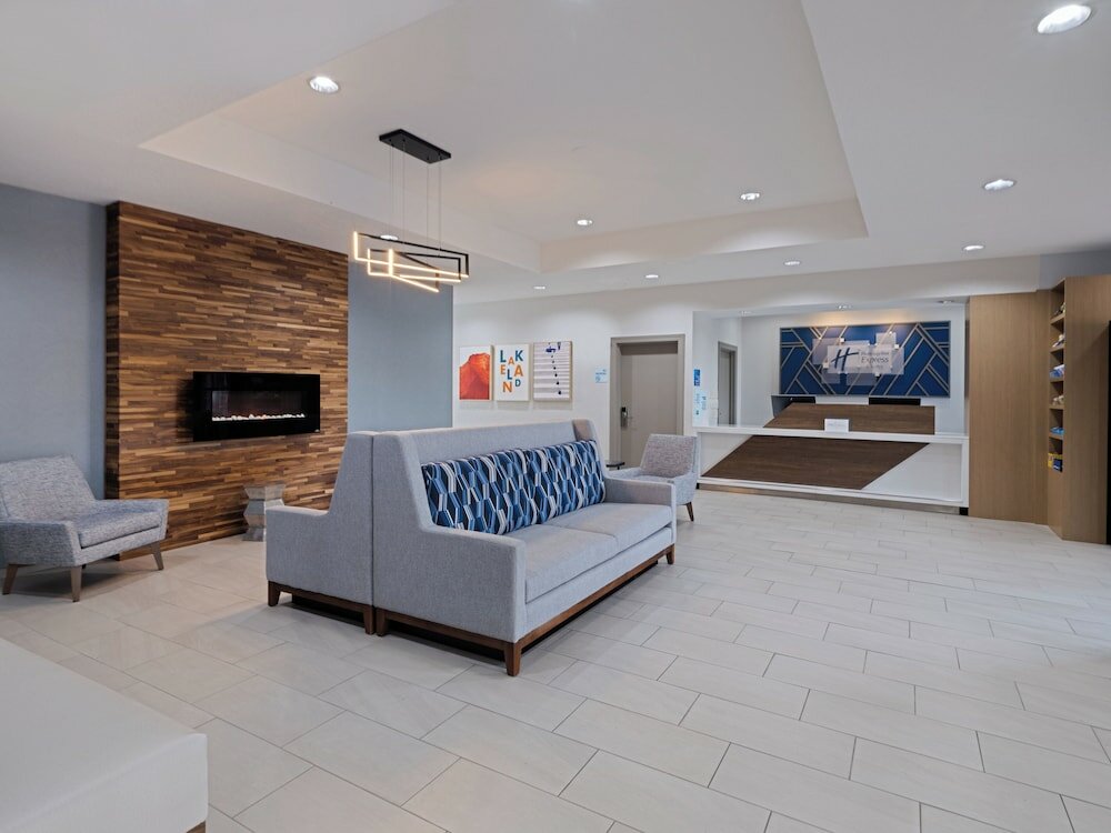 Фото Holiday Inn Express Hotel & Suites Lakeland North - I-4, an Ihg Hotel