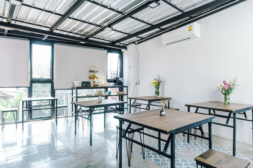 Фото 33 Poshtel - Adults Only