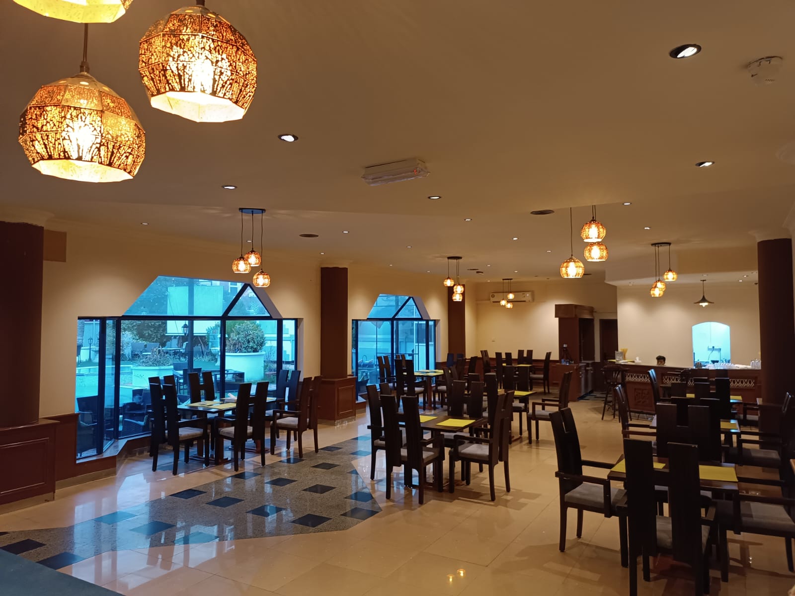 Фото Majestic Hotel