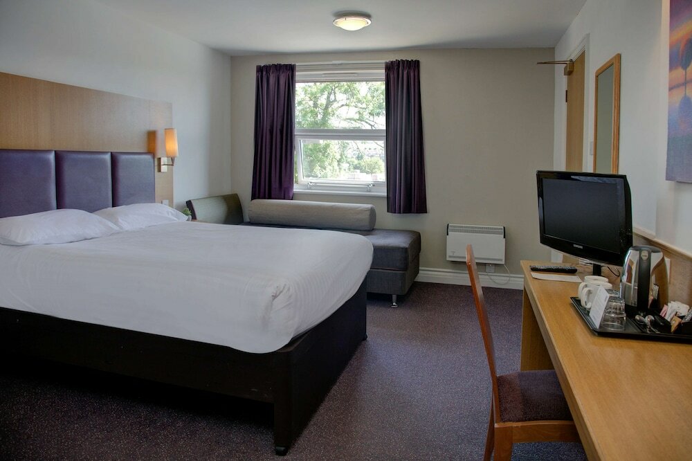 Фото Embassy Newcastle, Sure Hotel Collection by Best Western
