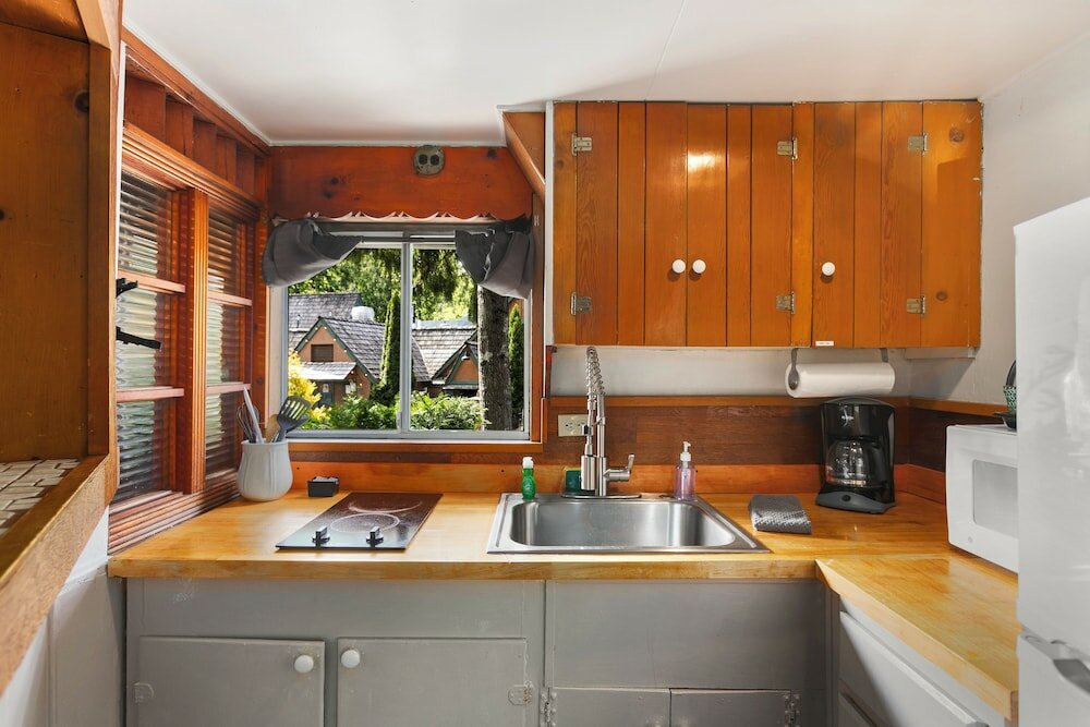 Фото Robin Hood Village Resort