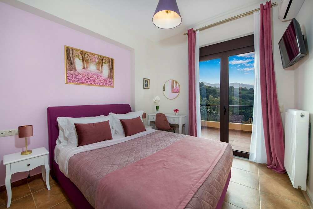 Фото Serenity River Villa