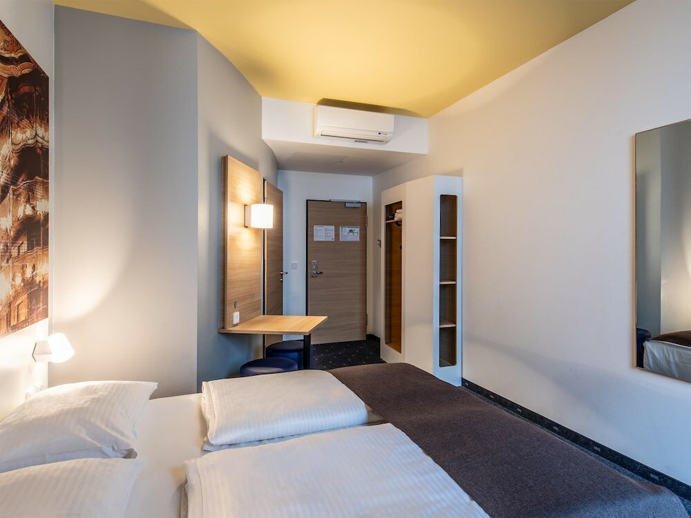 Фото B&b Hotel Bayreuth