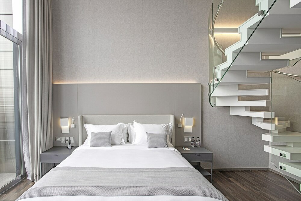 Фото Suryaa Hotel Pinhais, Curio Collection by Hilton