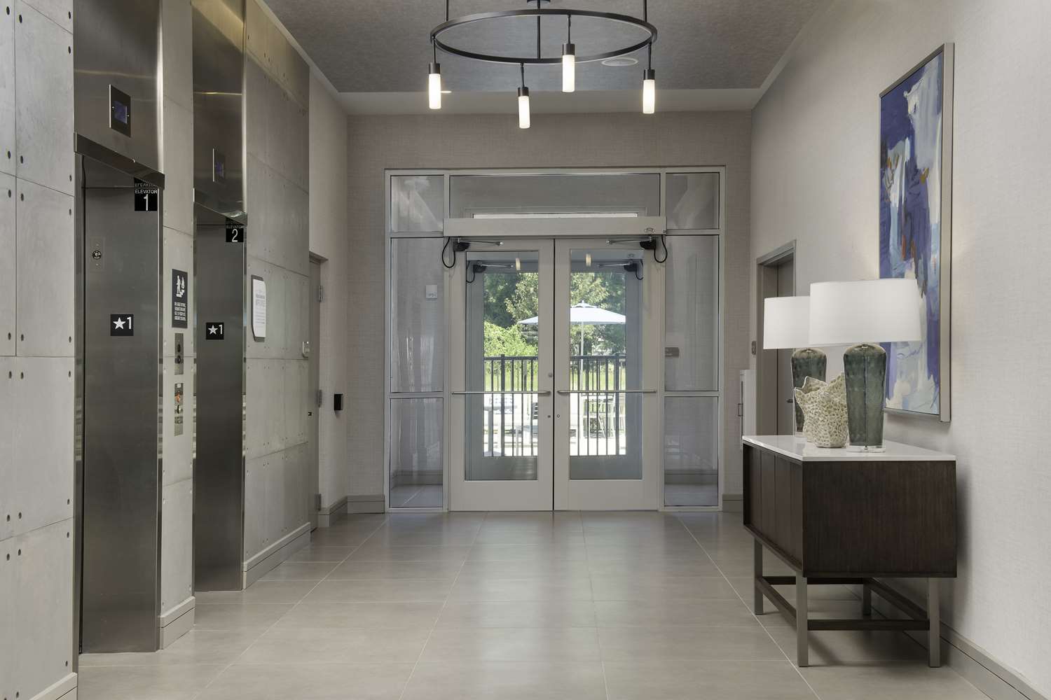 Фото Hilton Garden Inn Pensacola Downtown