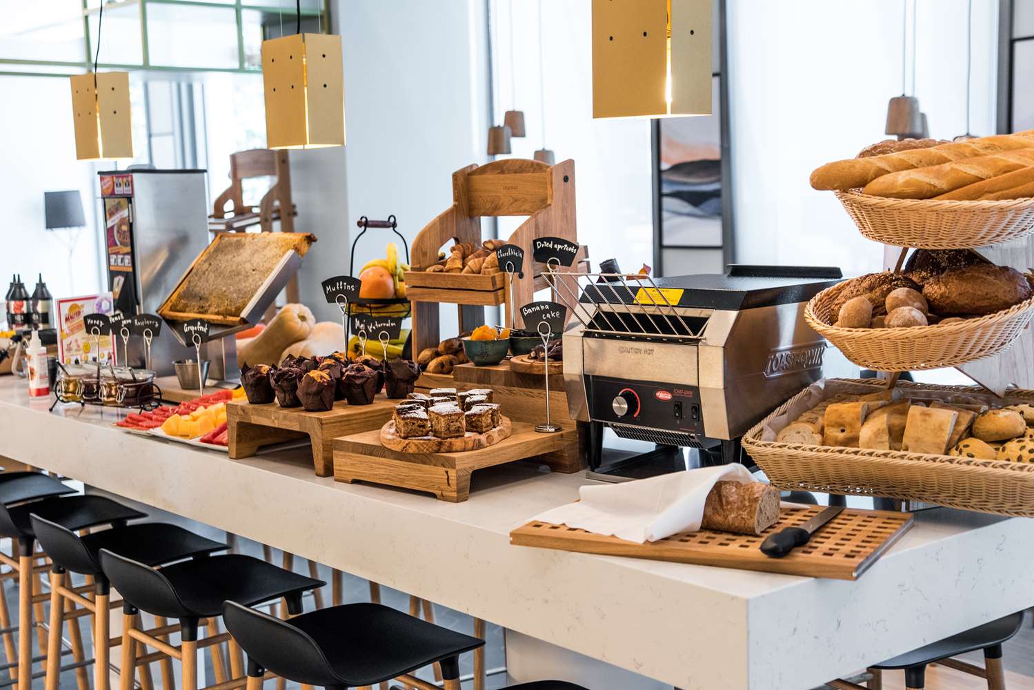 Фото Hilton Garden Inn Tbilisi Riverview