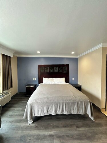 Гостиница Hyland Motel в Бреа