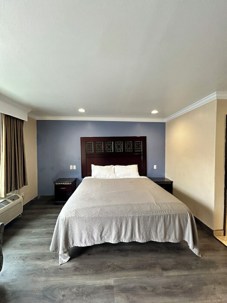 Фото Hyland Motel