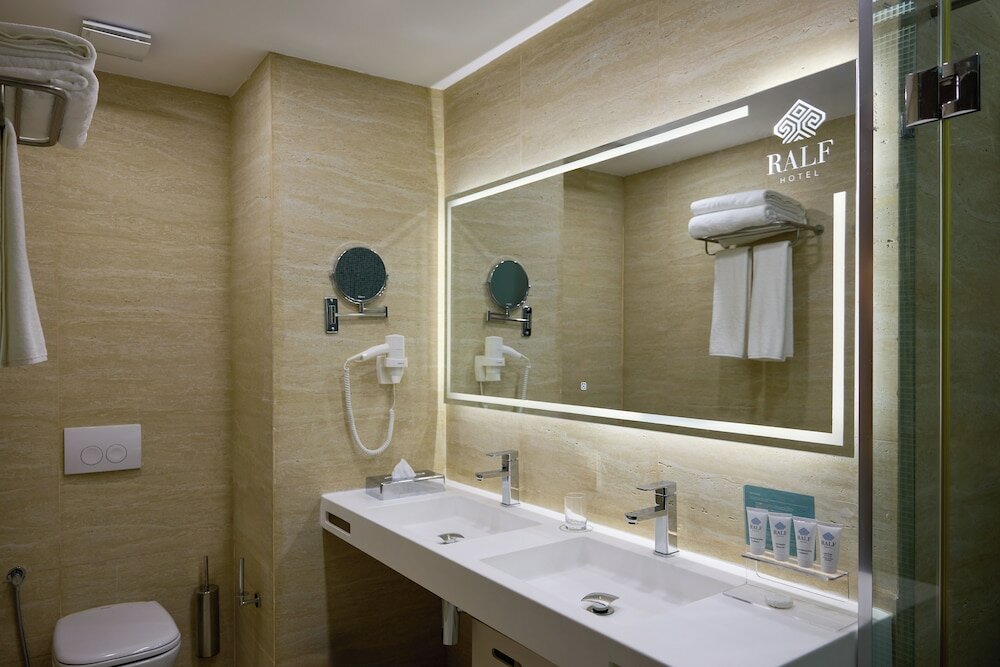 Фото Hôtel Ralf