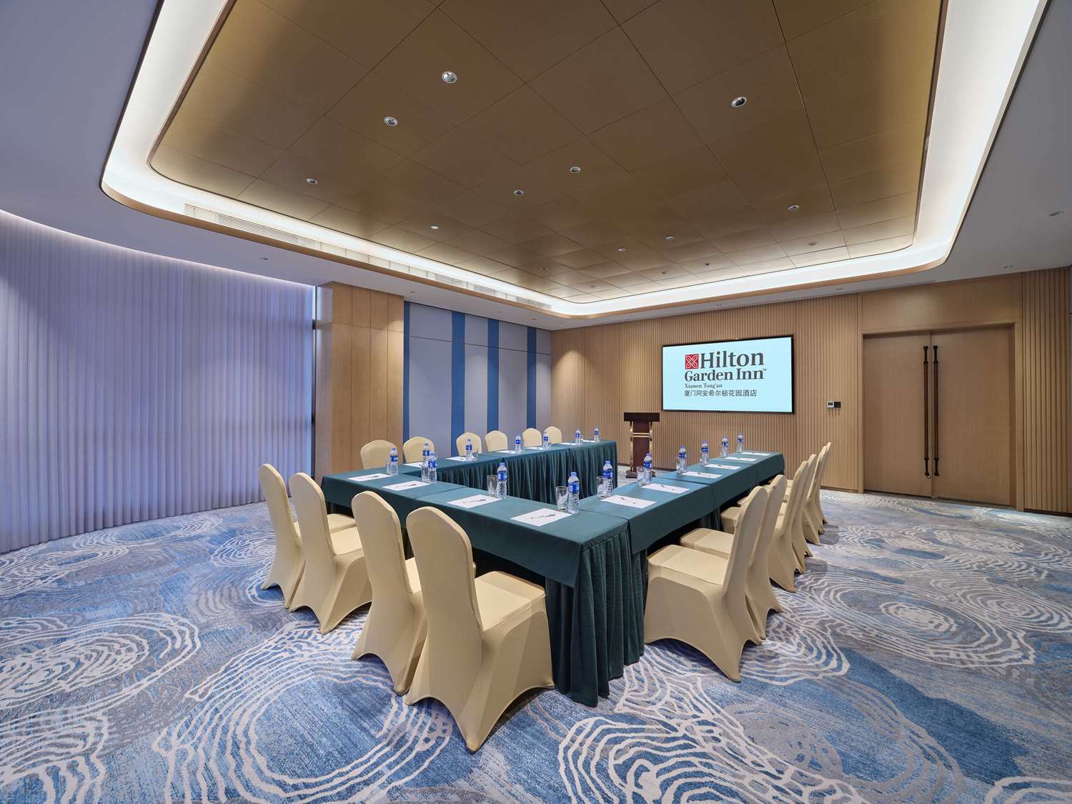 Фото Hilton Garden Inn Xiamen Tong'An