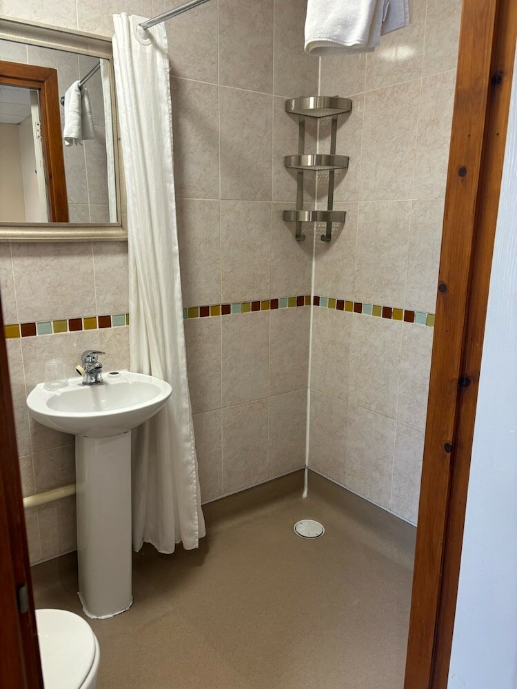 Фото The Lawton Hotel