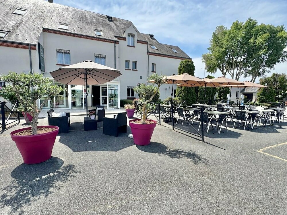 Hotel Logis Hotel Sully Le Château, Loiret, photo