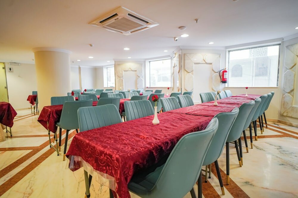 Фото Osturat Emaar