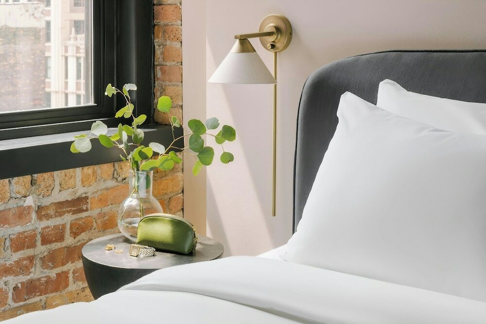 Фото Sonder The Burnham