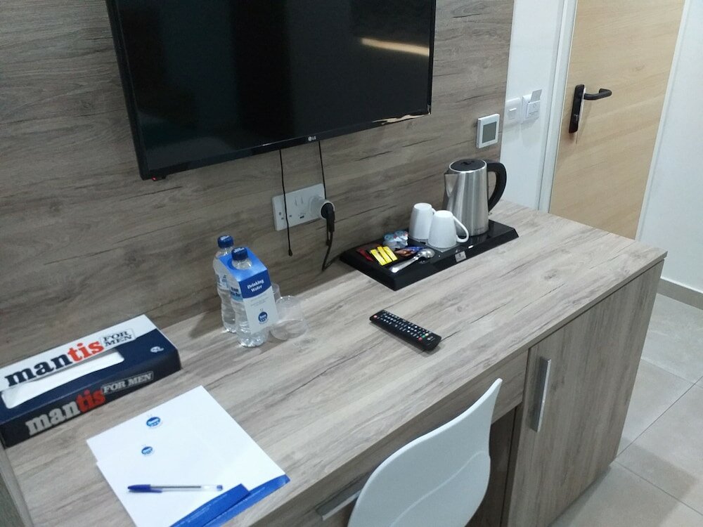 Фото TJ Boutique Accommodation