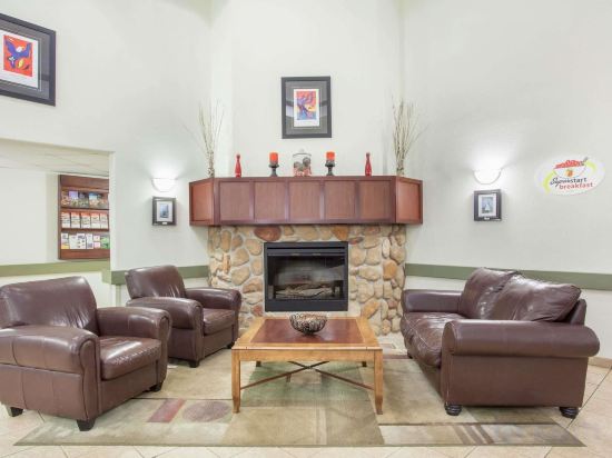 Фото Super 8 by Wyndham Truro Ns