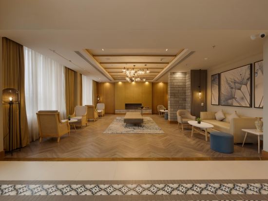 Фото Sarovar Portico Srinagar