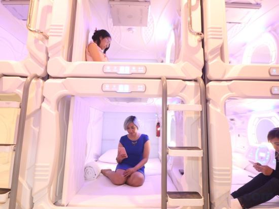 Фото Tab Capsule Hotel - Kayoon Surabaya