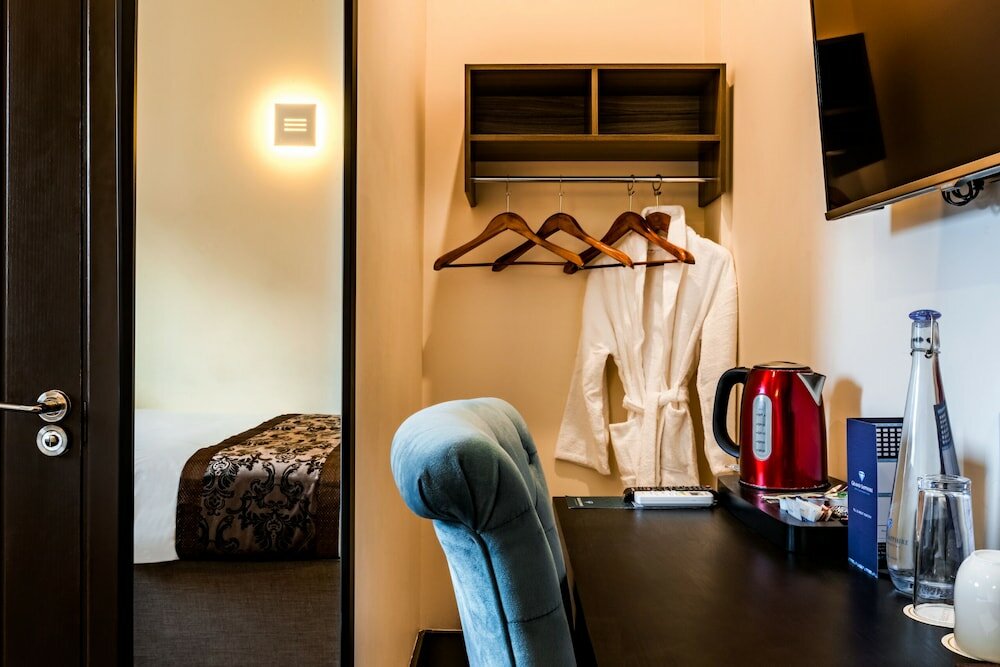 Фото Grand Sapphire Hotel