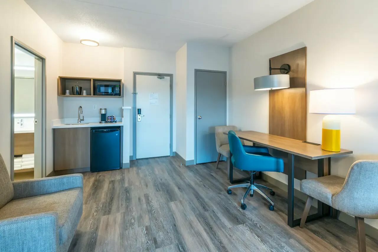 Фото Quality Suites London