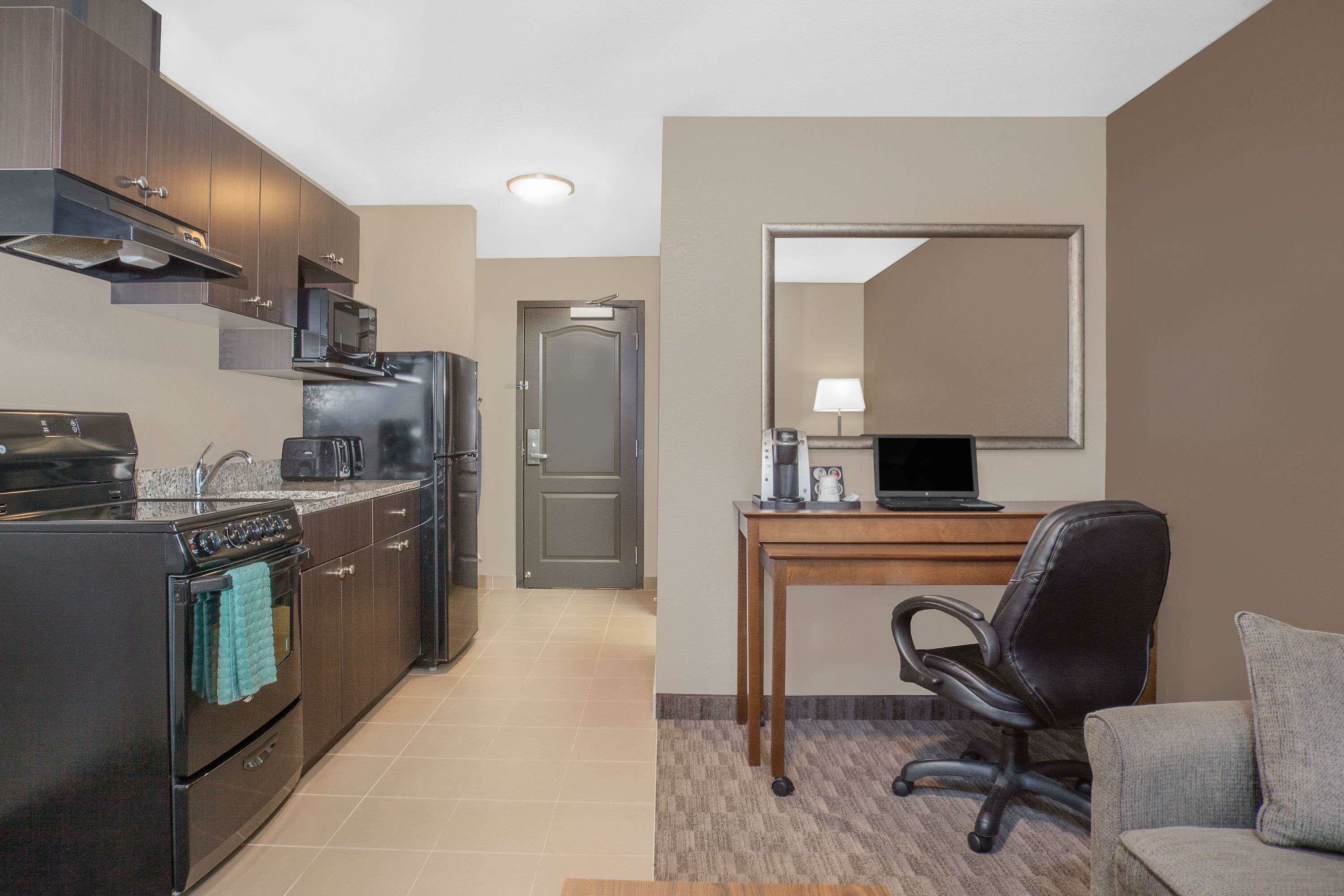 Фото Super 8 by Wyndham Athabasca Ab