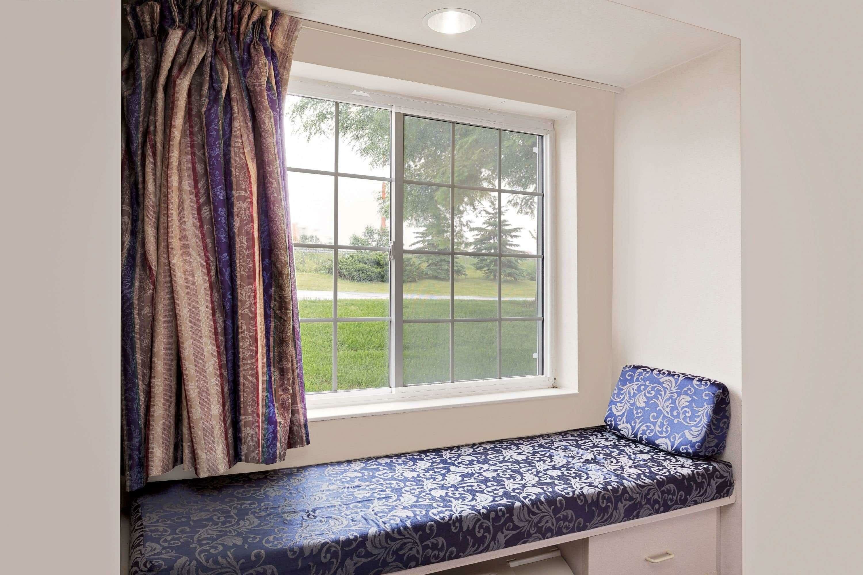 Фото Microtel Inn & Suites by Wyndham Madison East