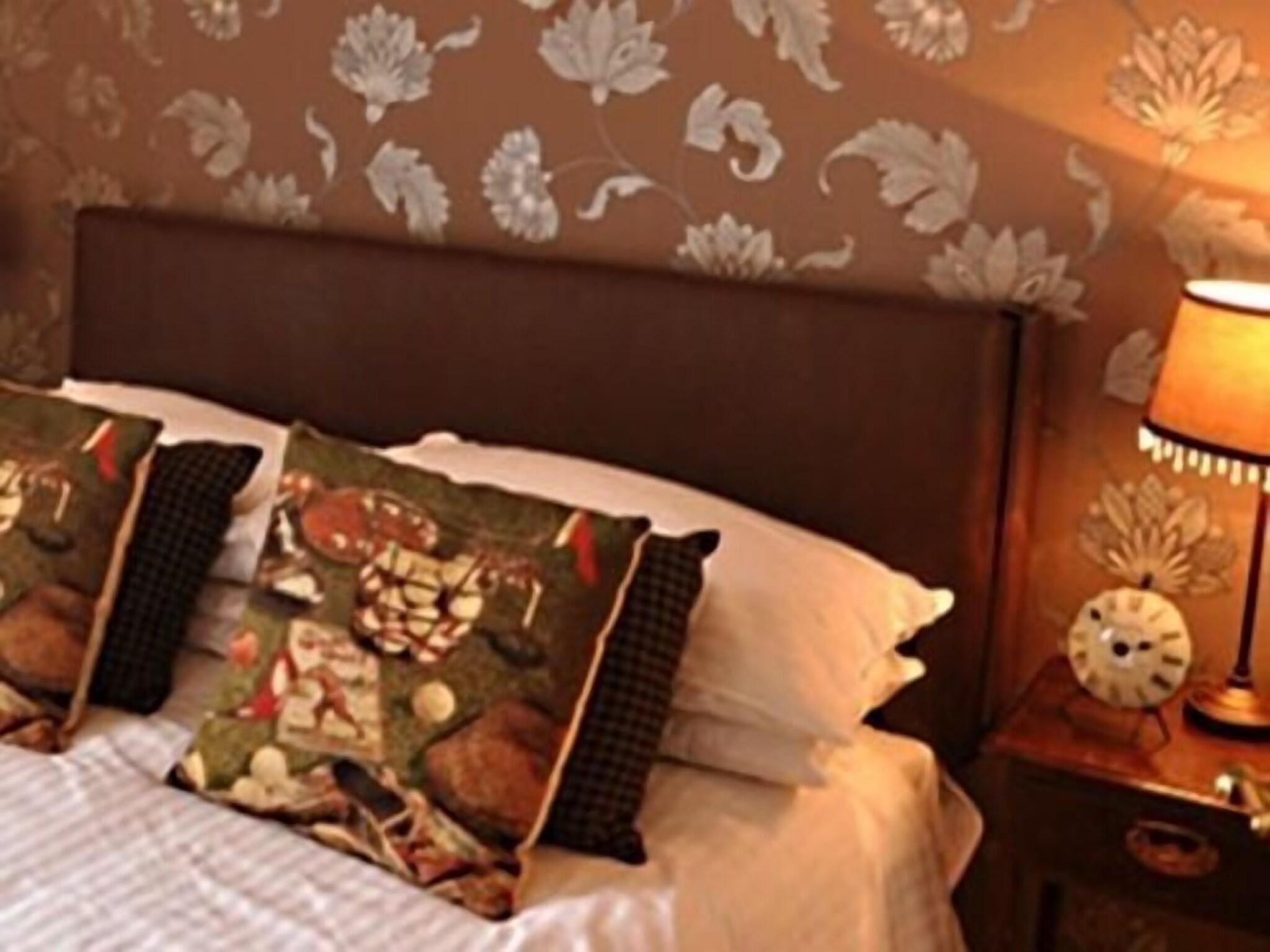 Фото The Linton Hotel